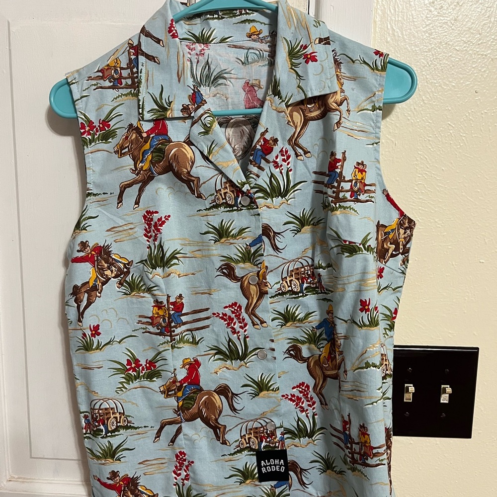 Women's Blue Sleeveless Button Down Shirt